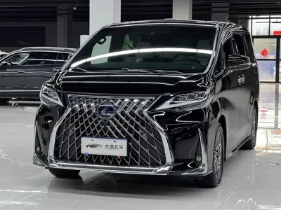 Lexus LM