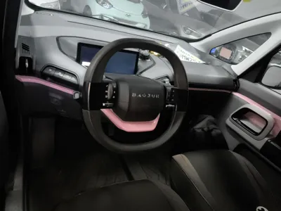 Baojun E300