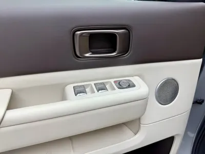 Li Auto Li MEGA