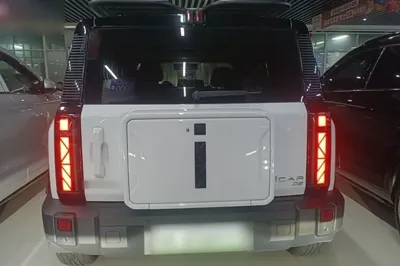 iCAR 03