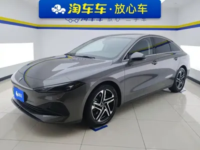 Roewe D7