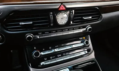 Genesis EQ900