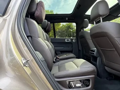 Li Auto Li L8