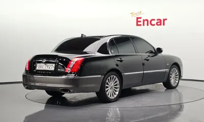 Kia Opirus