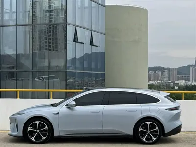 Nio ET5T