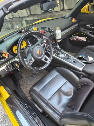 Porsche 718
