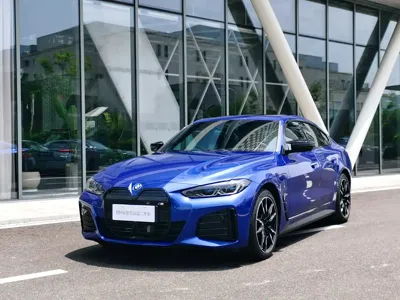 BMW i4