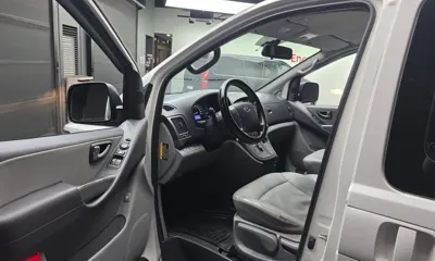 Hyundai Starex