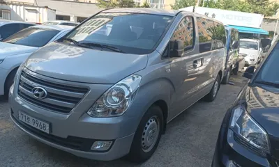 Hyundai Starex