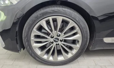 Kia K9