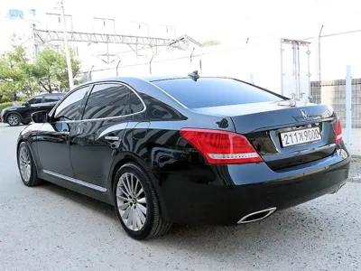 Hyundai Equus