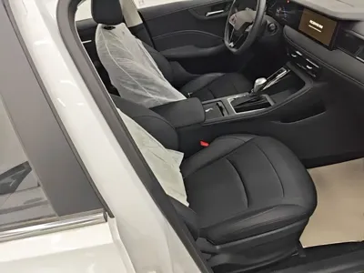 Roewe i5