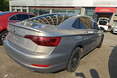 Volkswagen Sagitar