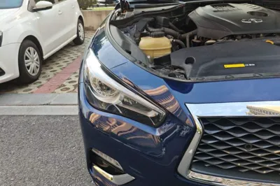 Infiniti Q50L