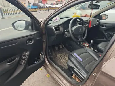 Peugeot 301
