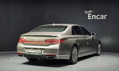 Genesis G90