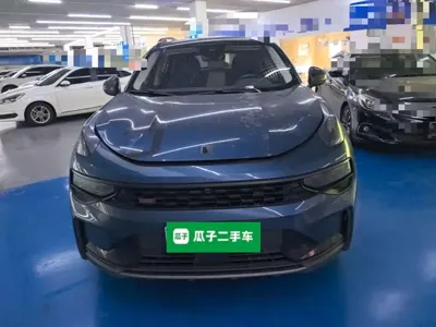 Lynk & Co 01
