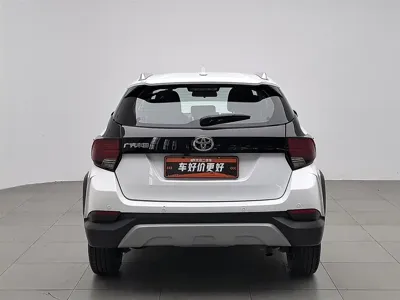 Toyota Yaris L