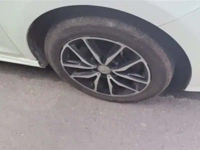 BYD MAX