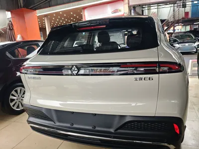Baojun E6