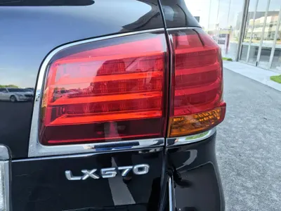 Lexus LX