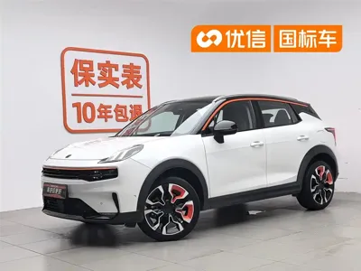Lynk & Co 06
