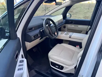 Li Auto Li MEGA