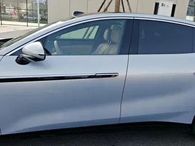 BYD 汉L
