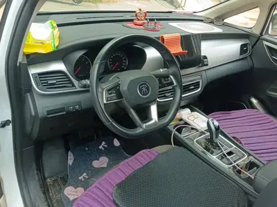 BYD MAX