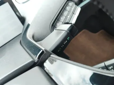 Baojun E300