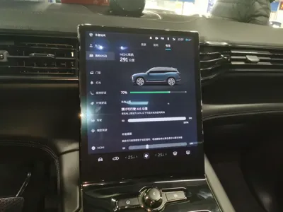 Nio ES8