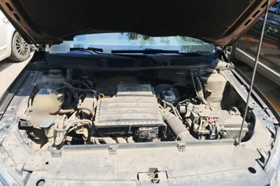 Volkswagen Cross Lavida