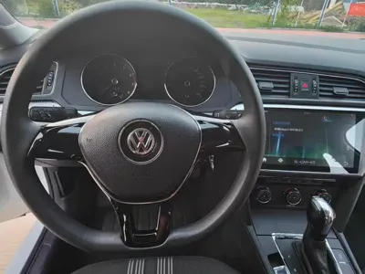 Volkswagen Lamando
