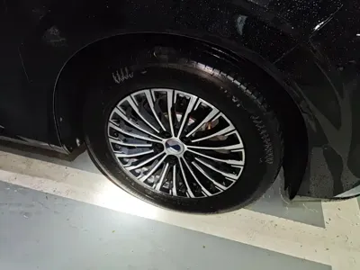 Denza Denza D9