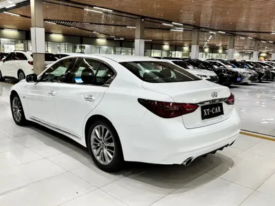 Infiniti Q50L