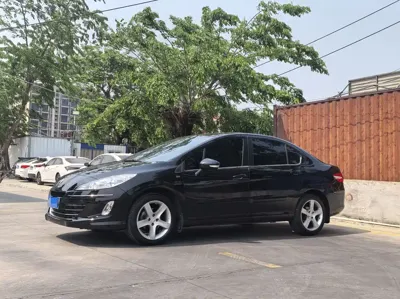 Peugeot 408