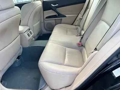 Toyota Reiz