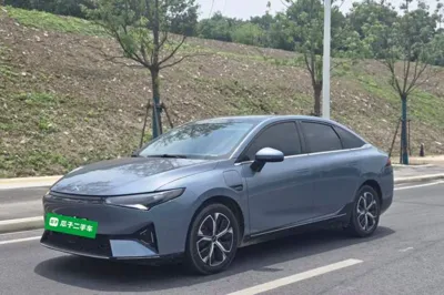 Xpeng P5
