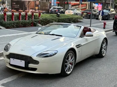 Aston Martin V8 Vantage