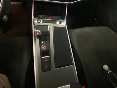 Audi A7L