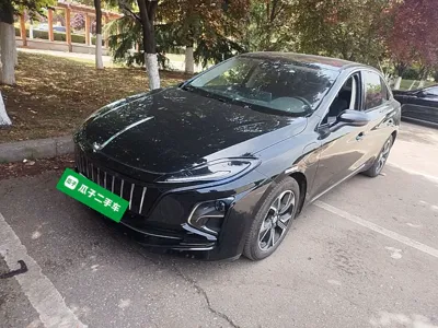 Hongqi E-QM5