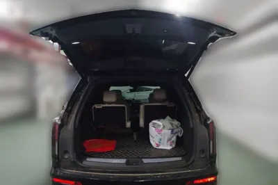 Cadillac XT6