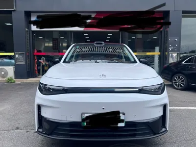 Leapmotor C10