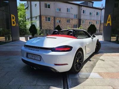 Porsche 718