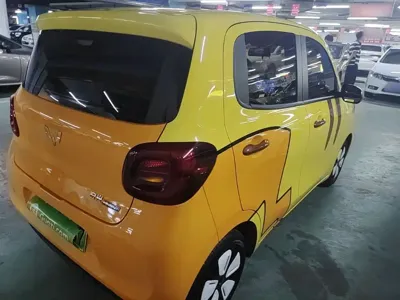 Wuling MINIEV