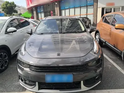 Lynk & Co 02