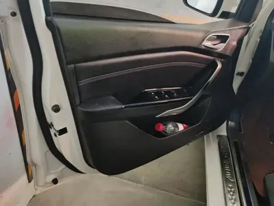 Baojun 310W