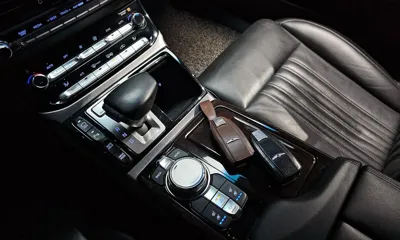 Genesis EQ900