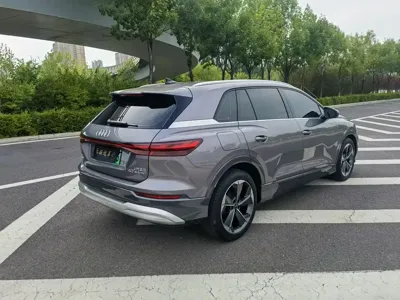 Audi Q5 e-tron