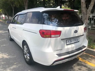 Kia Canival